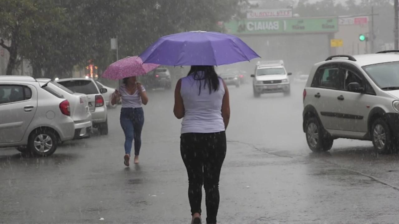Alerta do INMET: chuvas intensas e ventos fortes atingem quase todo o Brasil a partir de quarta-feira